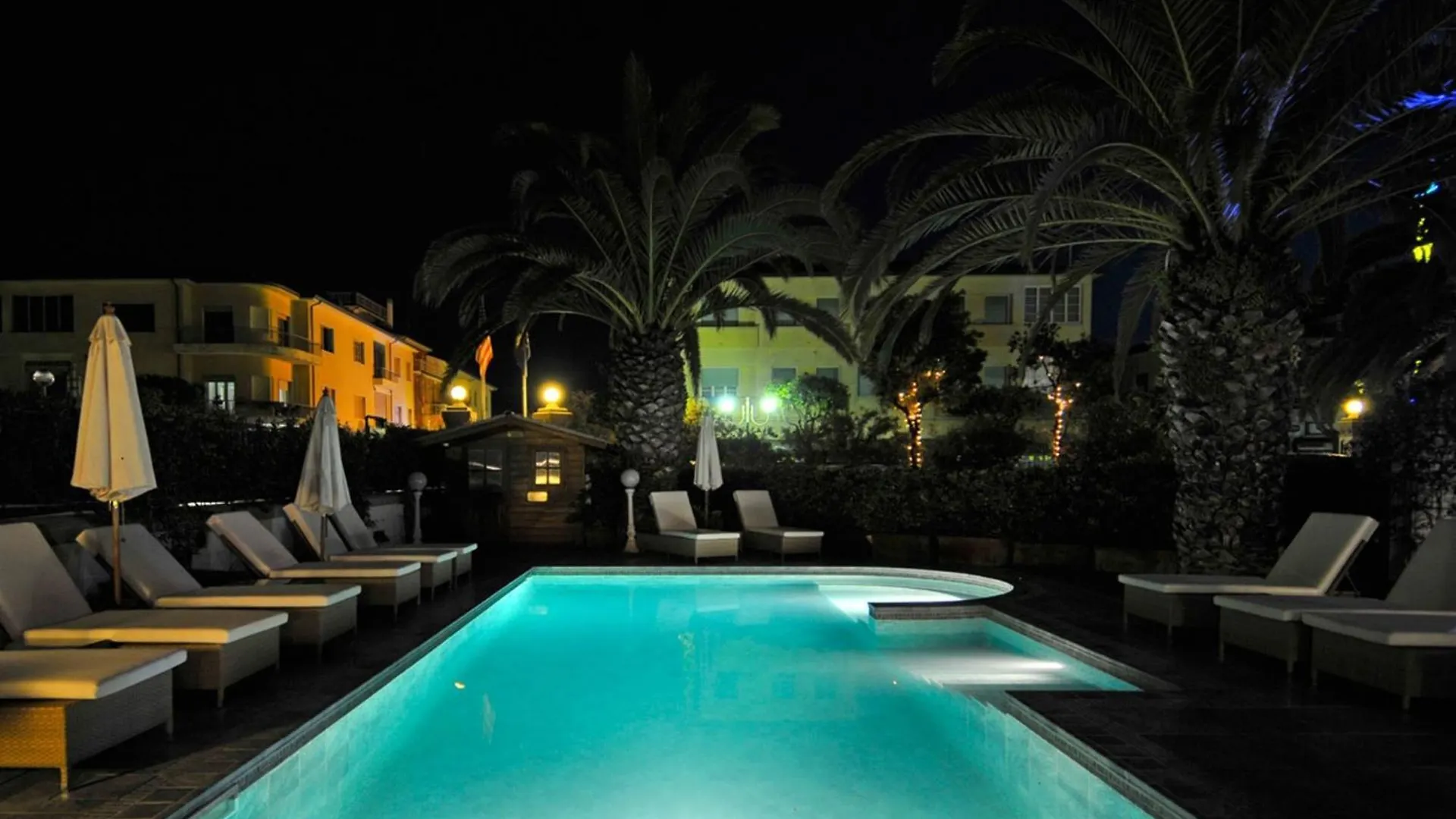 Hotel Europa Lido di Camaiore 4*,